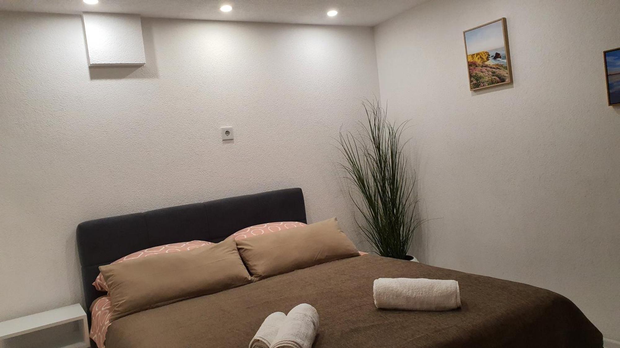 Apartmani Gandi Bihać Habitación foto